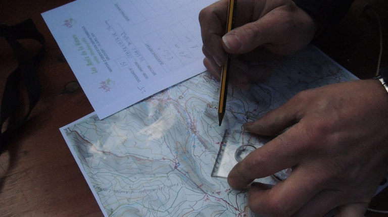 La marche d'orientation est une activité prisée par les Amis de la Nature